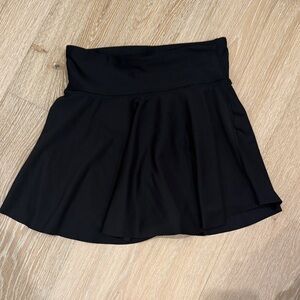 Girls Old Navy Black Athletic Skirt in Size XL (14-16)
